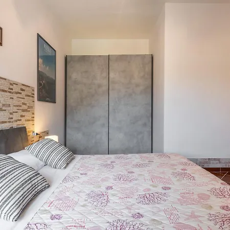 Apartment Rosa *