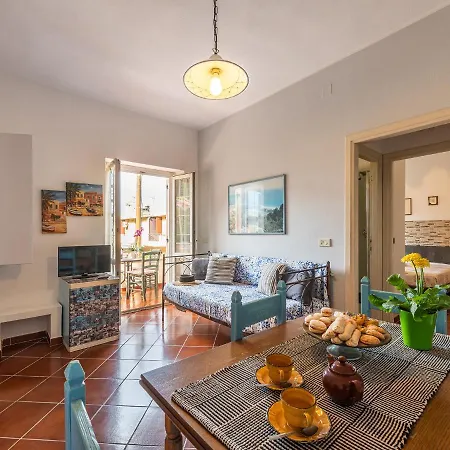 Rosa Apartment *