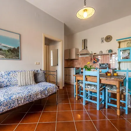 Rosa Apartment